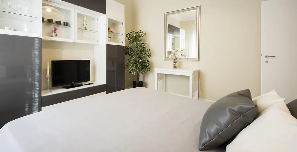 Santa Maria Novella Modern Apartment Florencia Italia